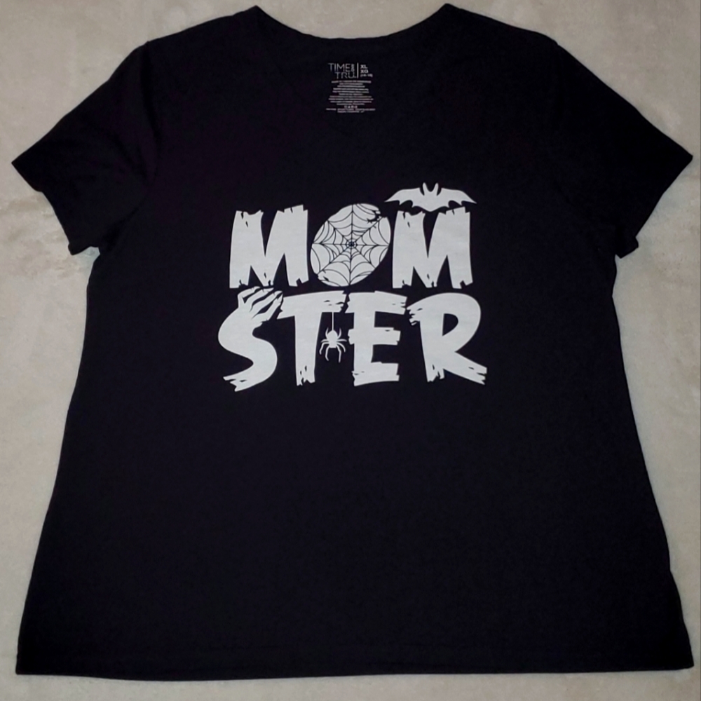 NWOT- Halloween "MOMSTER" Shirt, Size XL (16-18), Black & White